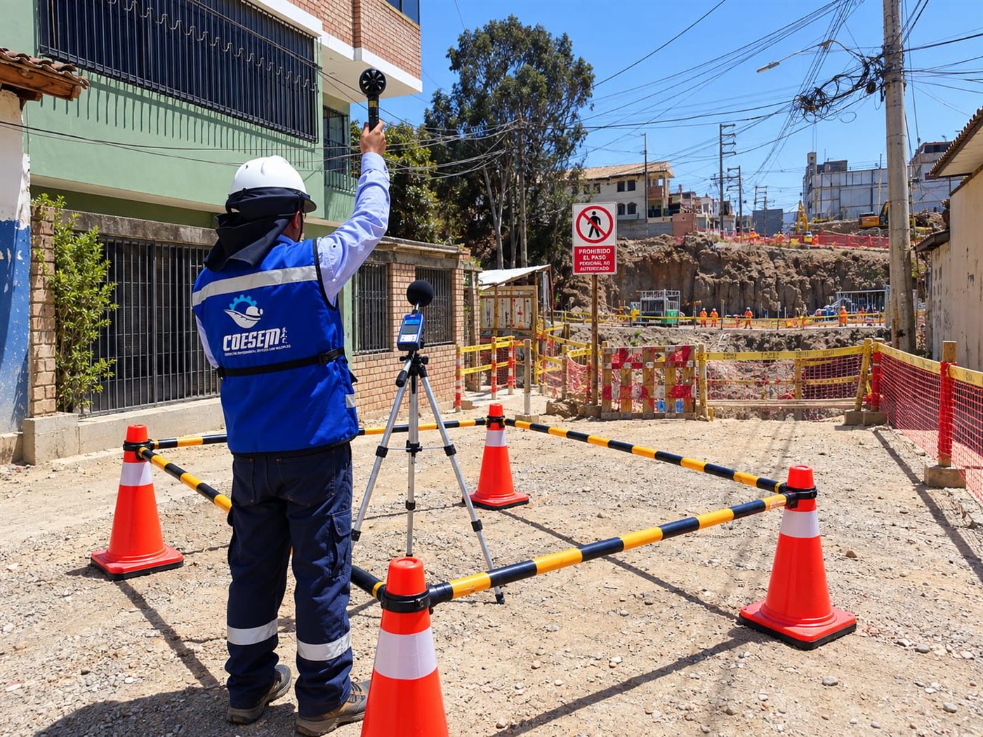 Monitoreo de ruido ambiental junto a una obra en zona urbana